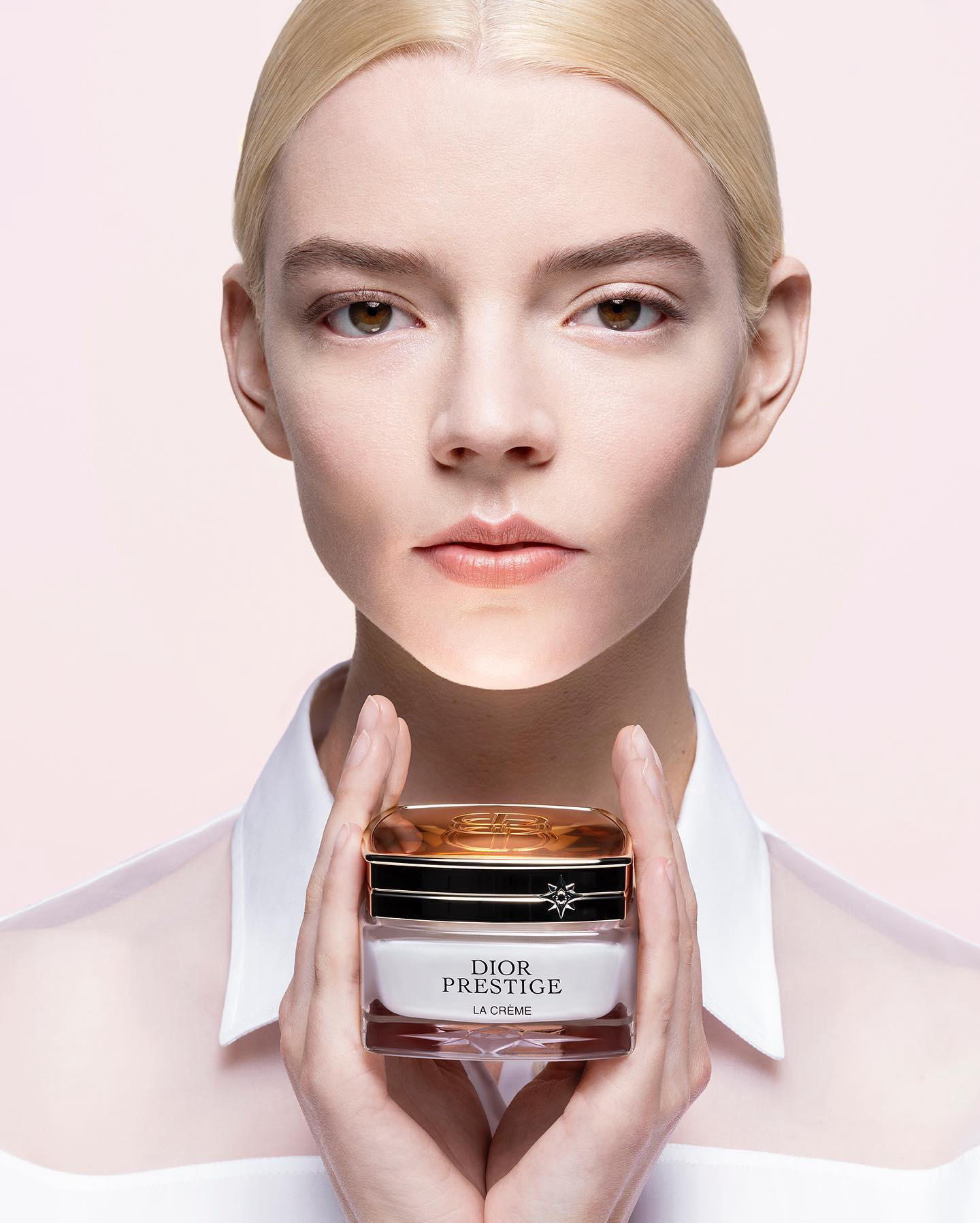 Dior Beauty Official - #anyataylorjoy holds more than a cream